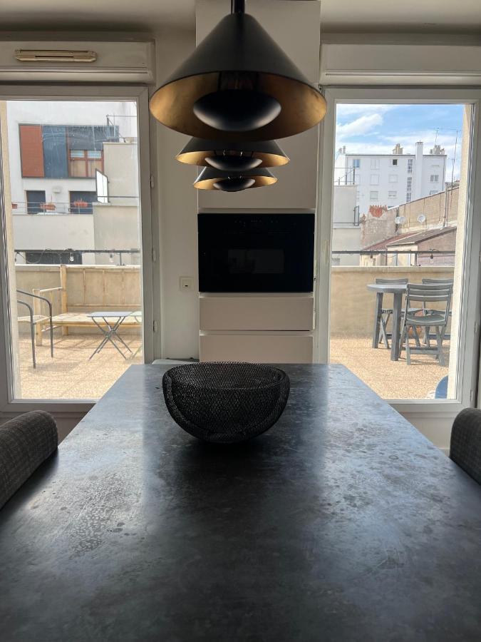 Bel Appartement Avec Terrasse Pantin Exterior photo